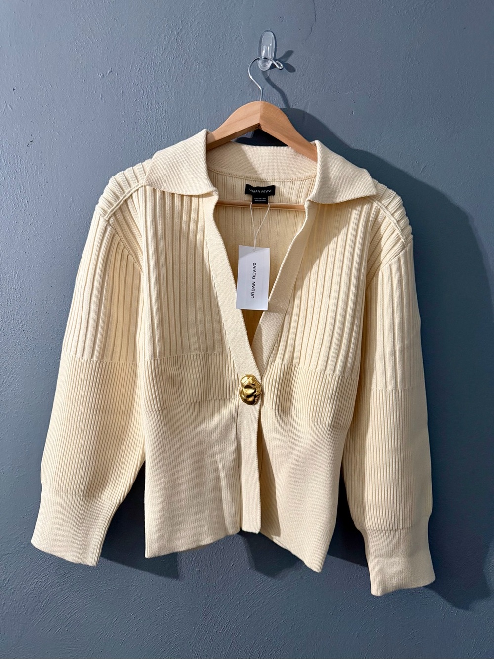 Urban Revivo Women Cream Ribbed Knit Cardigan with Gold Button